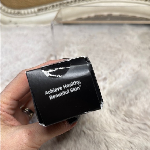 Revision Skincare Intellishade Original, 1.7 fl oz - Picture 4 of 7